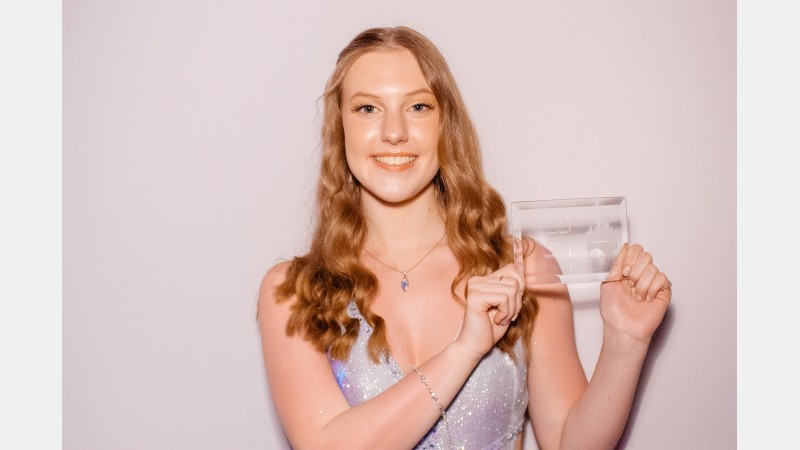 Upstage Award | Best Performer - Meg R